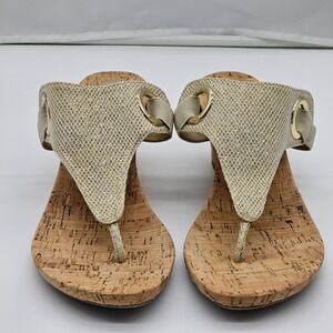 White Mountain Size 9M Light Gold Glitter ALL GOOD Cork Wedge Thong Sandal